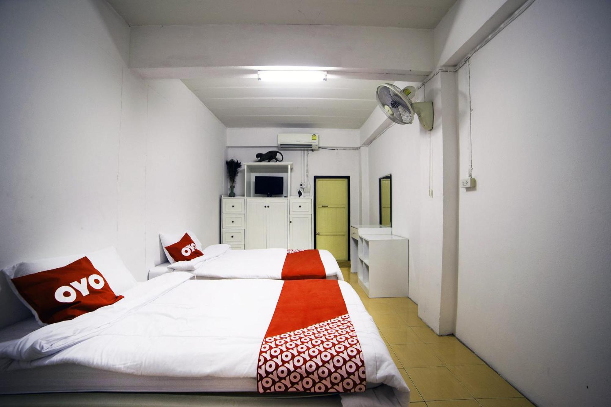 Oyo 560 Chang Hostel Suvarnabhumi Bangkok Extérieur photo