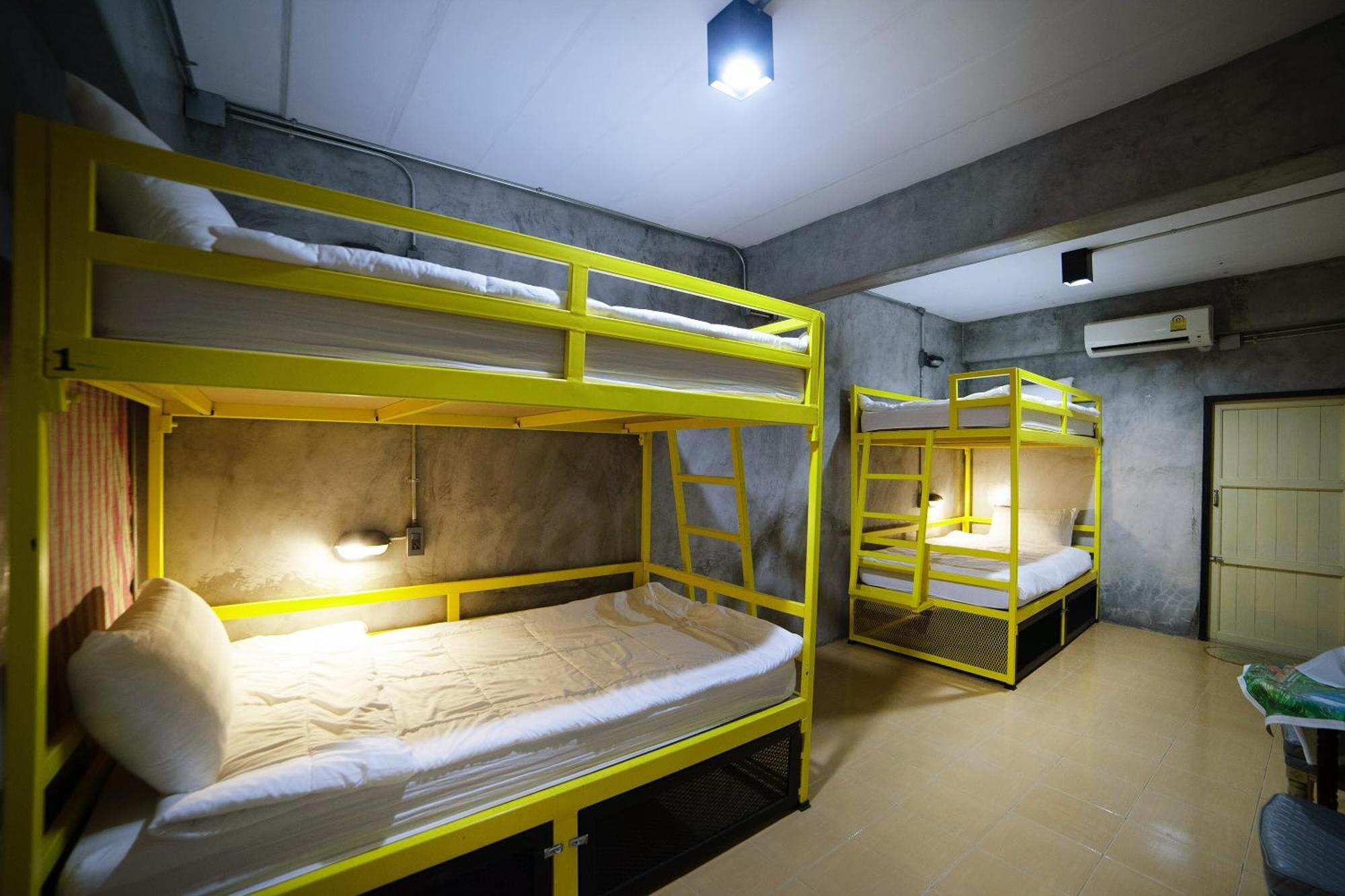 Oyo 560 Chang Hostel Suvarnabhumi Bangkok Extérieur photo